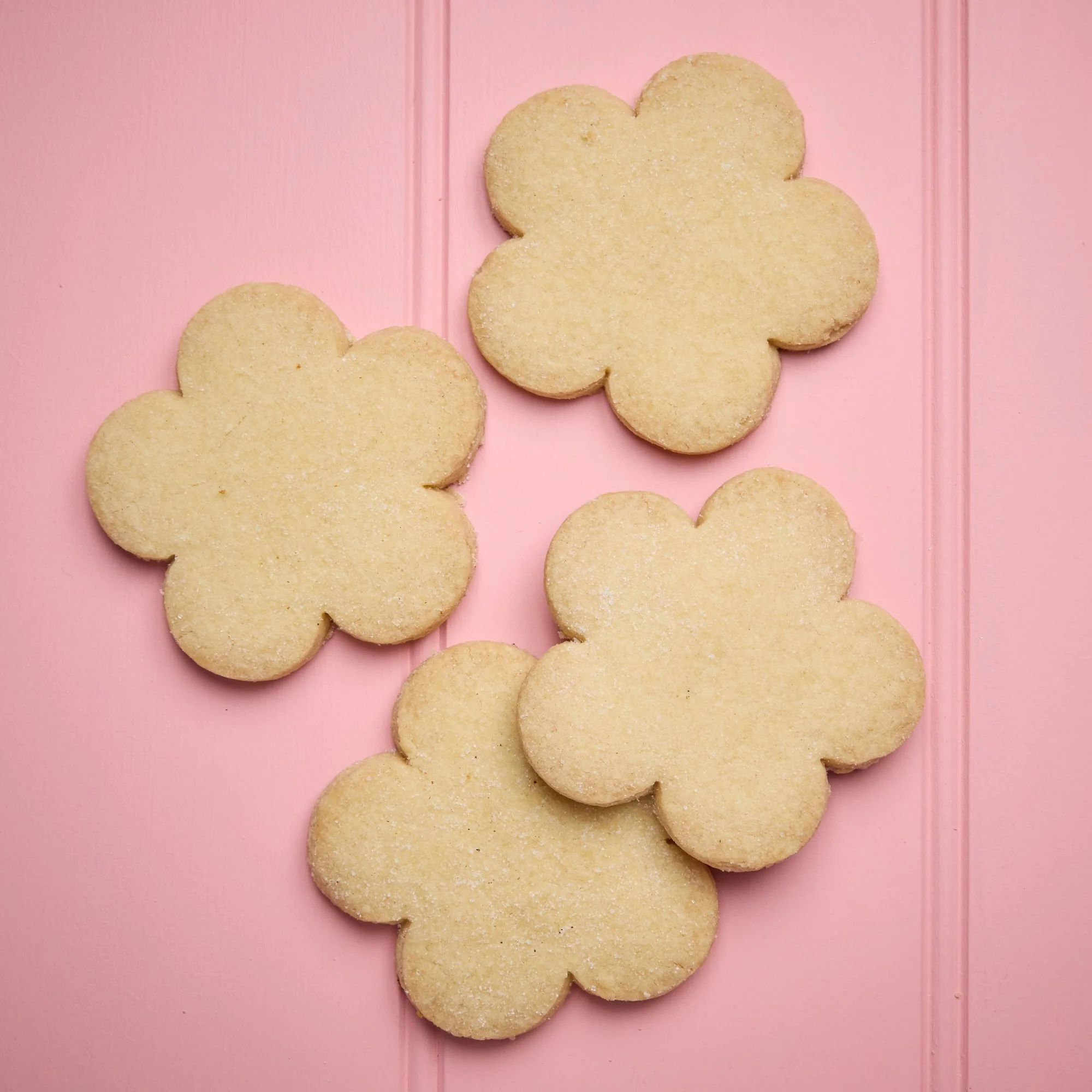 4 x Flower Shaped Cornish Shortbread