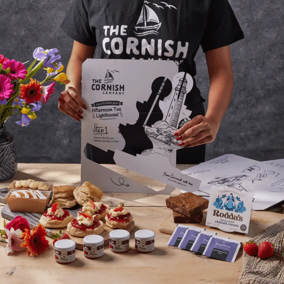 The Afternoon Tea Hamper - Image 2