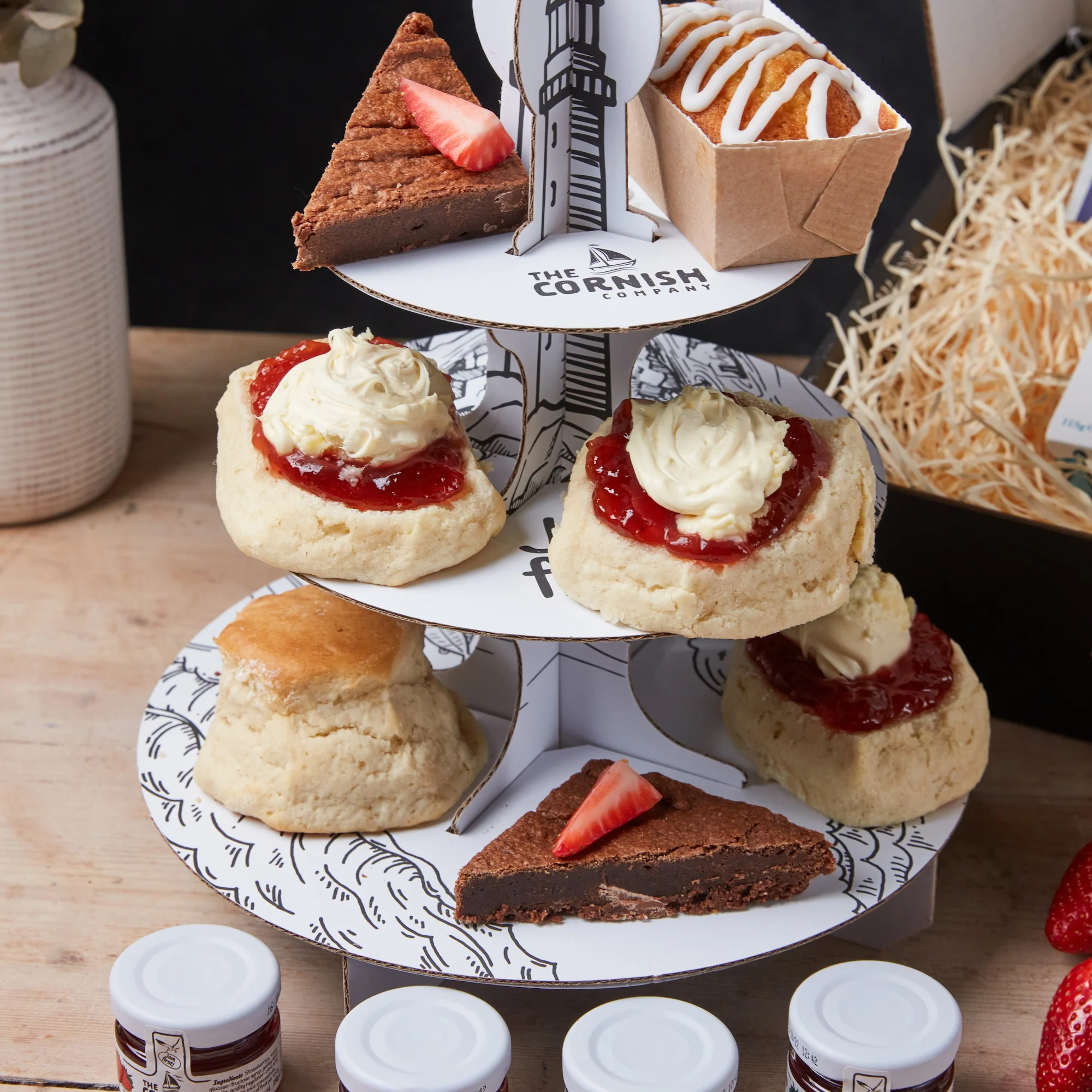 The Afternoon Tea Hamper - Image 4
