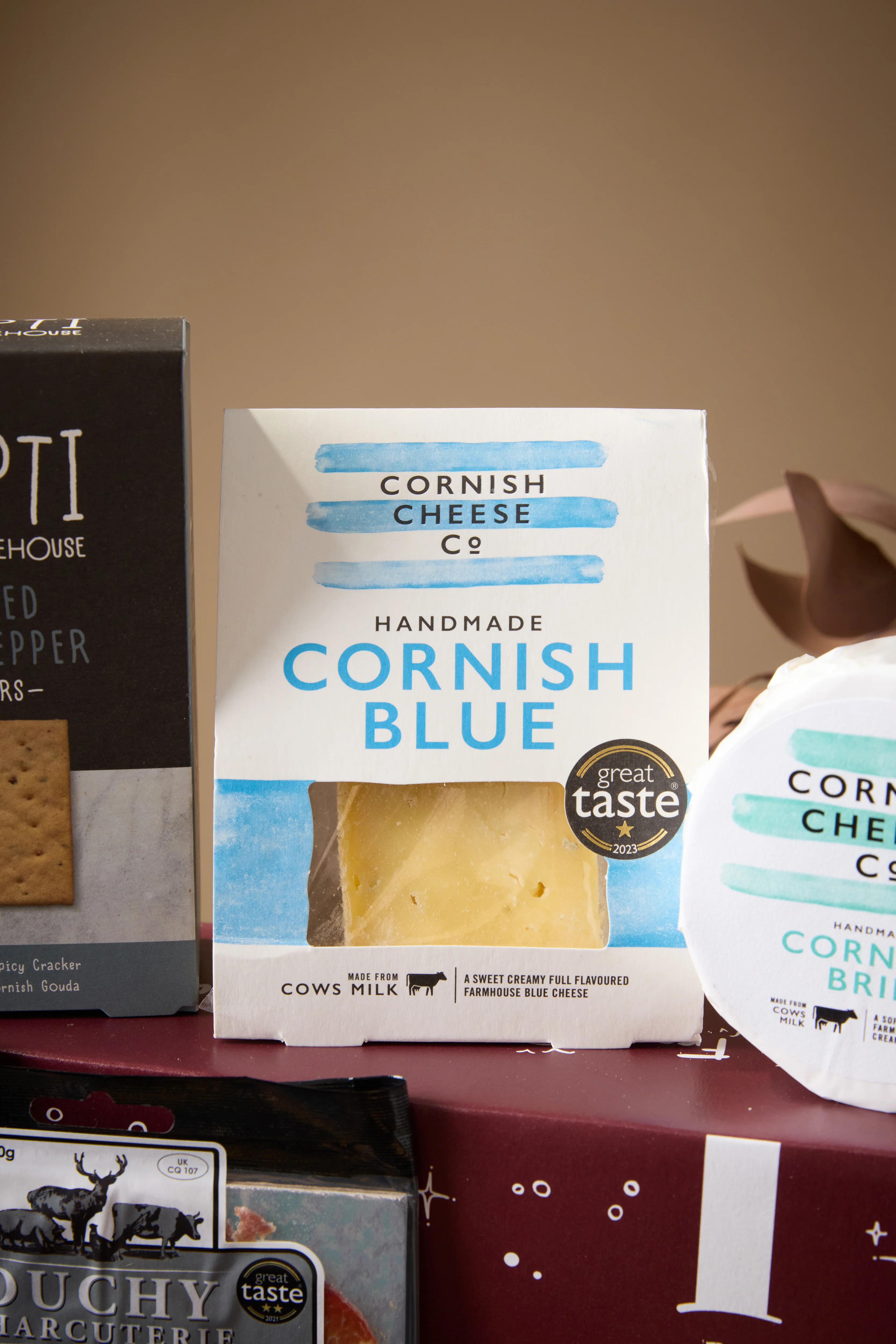 The Nadelik Lowen Hamper - Image 5