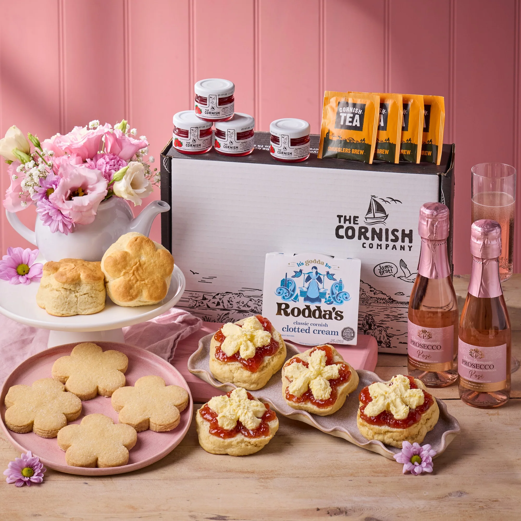 The Petals & Prosecco Hamper - Image 2